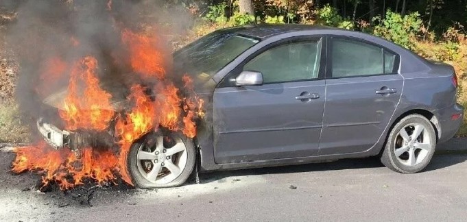 Сгоревший автомобиль: что делать и куда его деть?